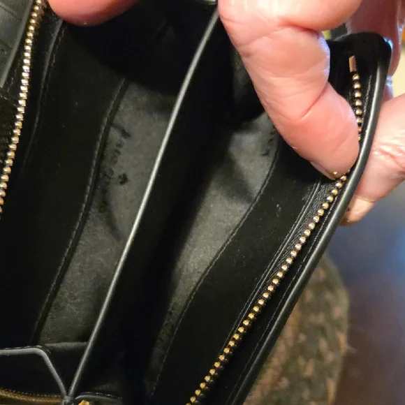 VEUC !Kate Spade Black Wallet - Picture 6 of 10